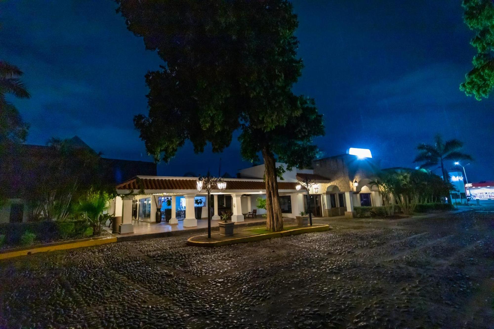 Inhouse Select Hacienda Tres Rios Hotel Culiacan Luaran gambar