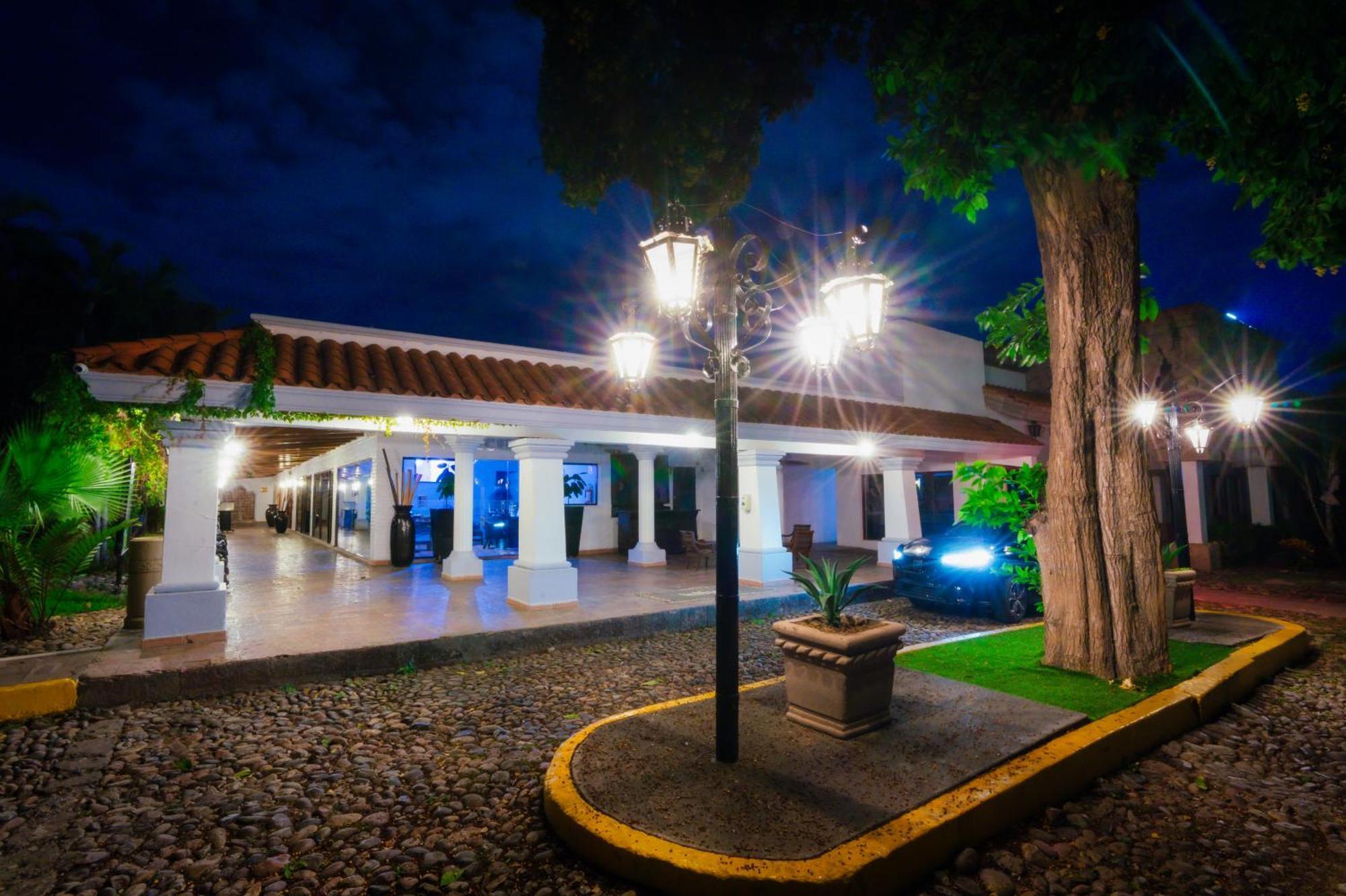 Inhouse Select Hacienda Tres Rios Hotel Culiacan Luaran gambar